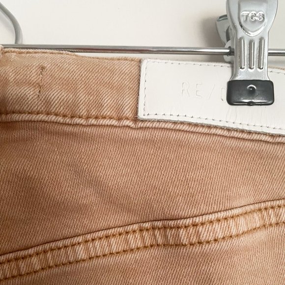 RE/DONE '70s Ultra High Waist Stove Pipe Jeans in Washed Khaki - Picture 8 of 9